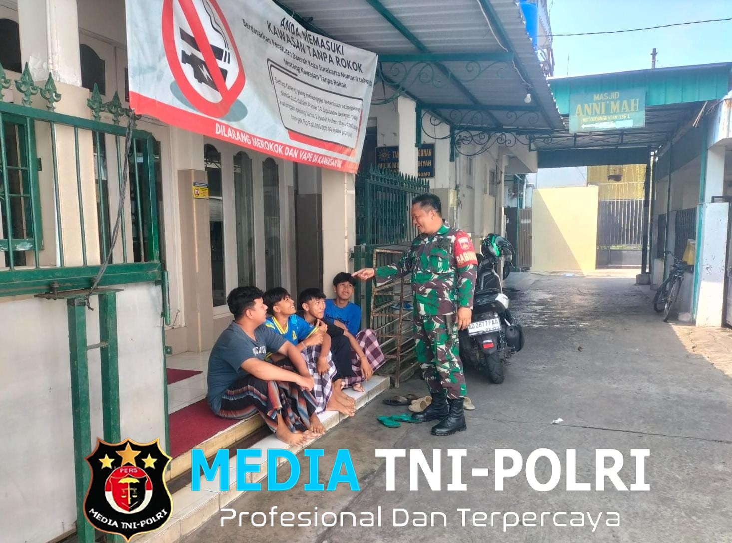 Peduli Generasi Muda, Babinsa Kemlayan Berikan Himbauan dan Edukasi Kepada Remaja Binaan