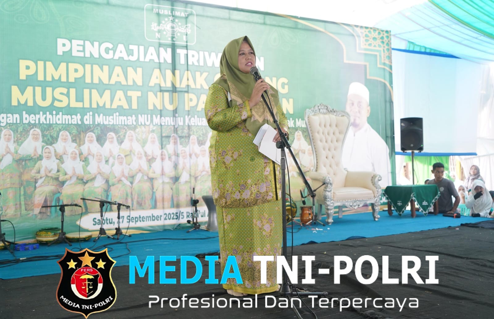 Wakil Bupati Pringsewu Umi Laila Hadiri Pengajian Triwulan Muslimat NU di Kediaman Kapekon Patoman