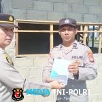 Buku Saku Quick Wins Dibagikan, Kapolsek Mempawah Hulu Ajak Personel Tingkatkan Pelayanan Publik