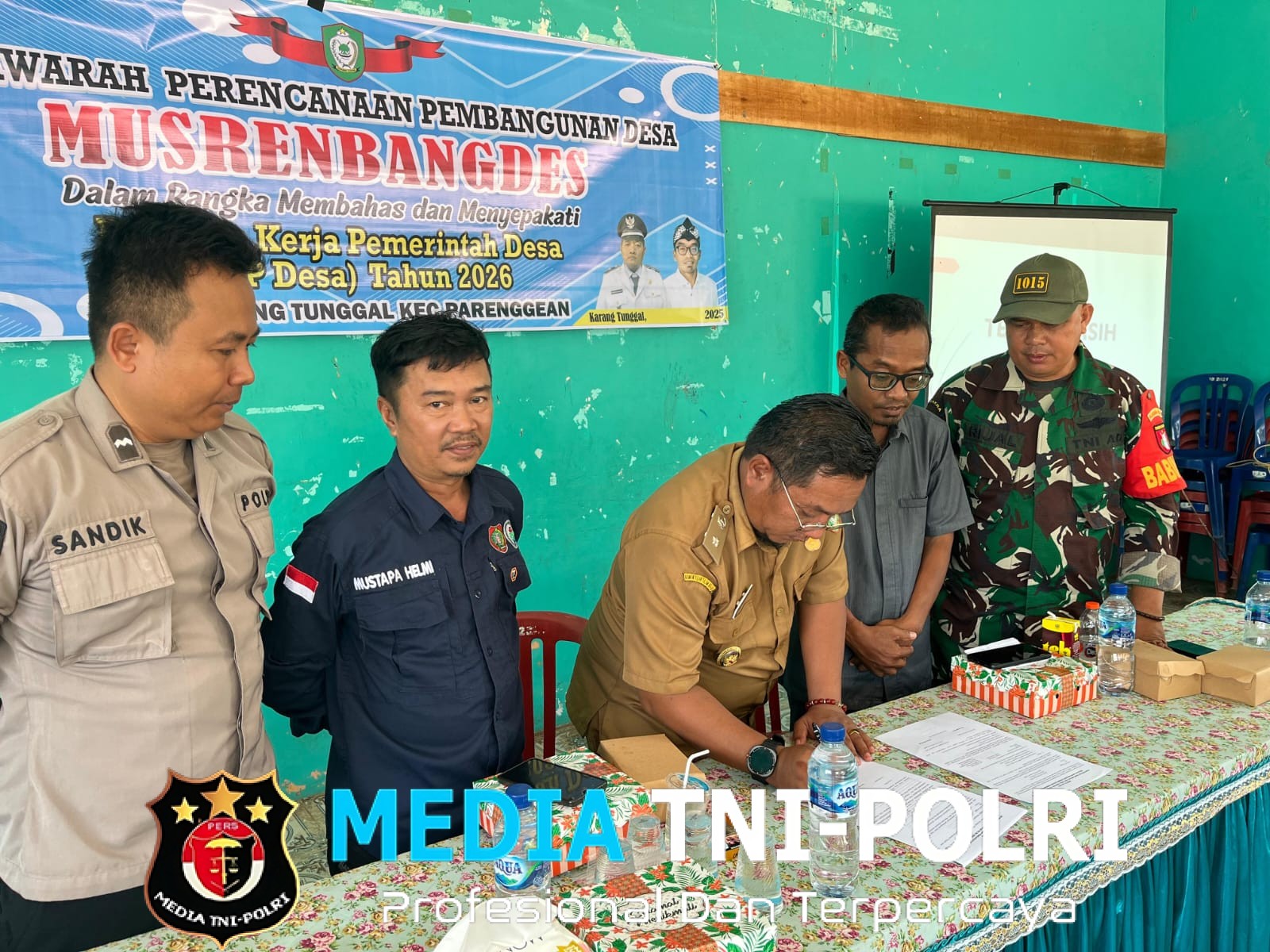 Babinsa Koramil 1015-07/Parenggean Hadiri Musrenbangdes