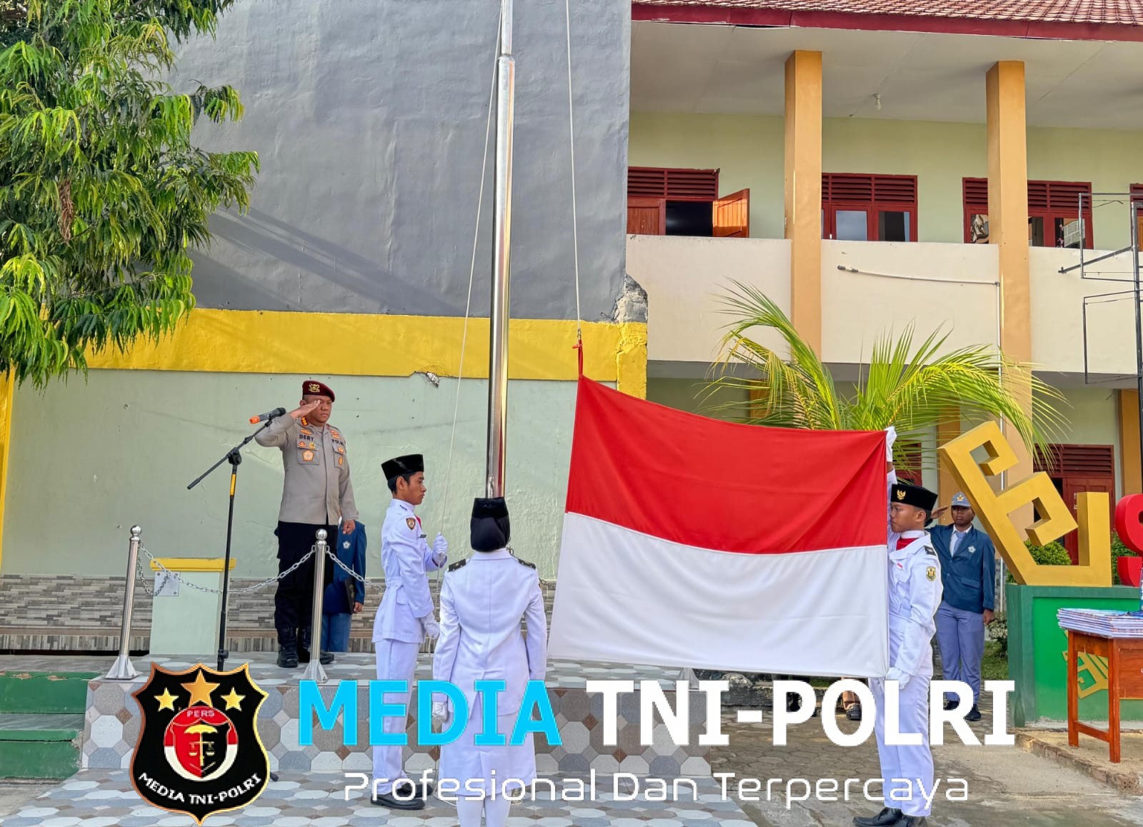 Pejabat Utama Polda Lampung Jadi Irup SMA/SMK/MAN di Bandar Lampung, Berikan Edukasi Langsung Ke Generasi Muda