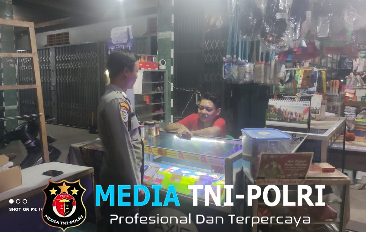 Bhabinkamtibmas Polsek Menjalin Sambangi Pedagang di Pasar Menjalin untuk mempererat Silaturahmi
