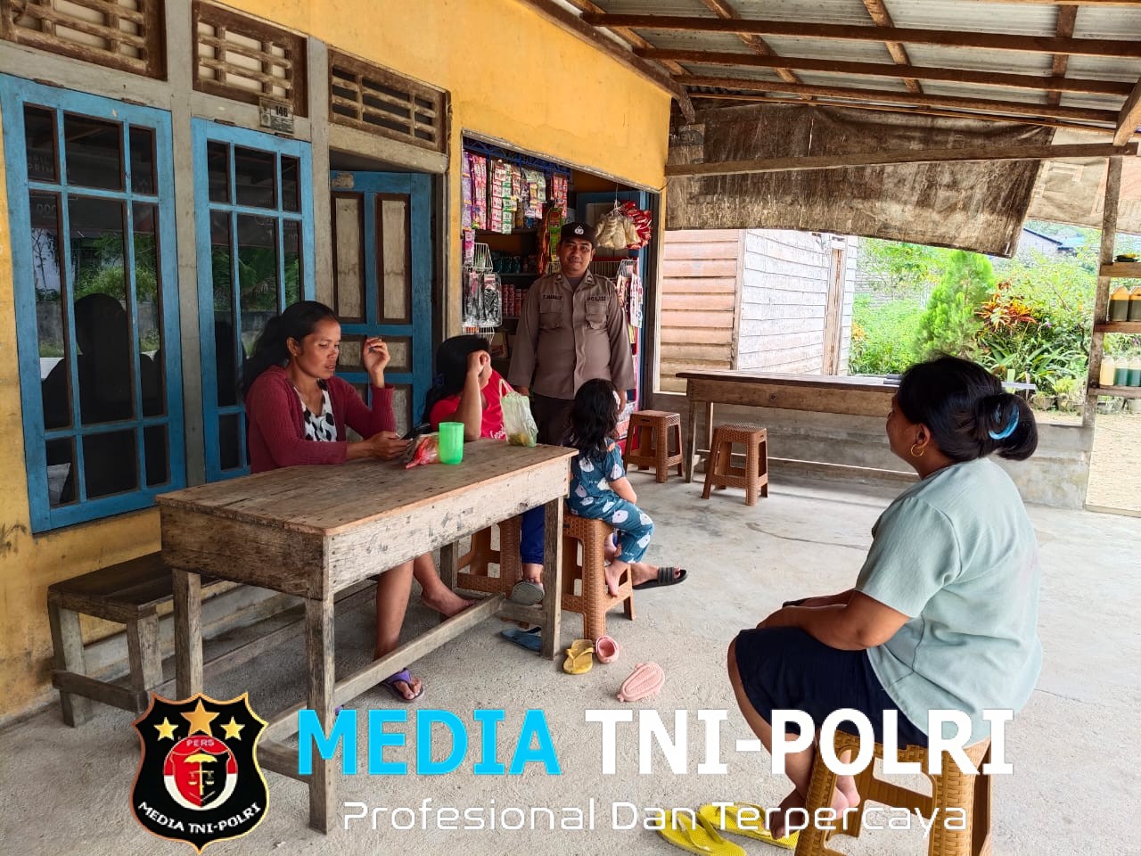 Kapolsek Air Besar Patroli Sambang Jadi Sarana Pererat Hubungan Polisi dan Warga