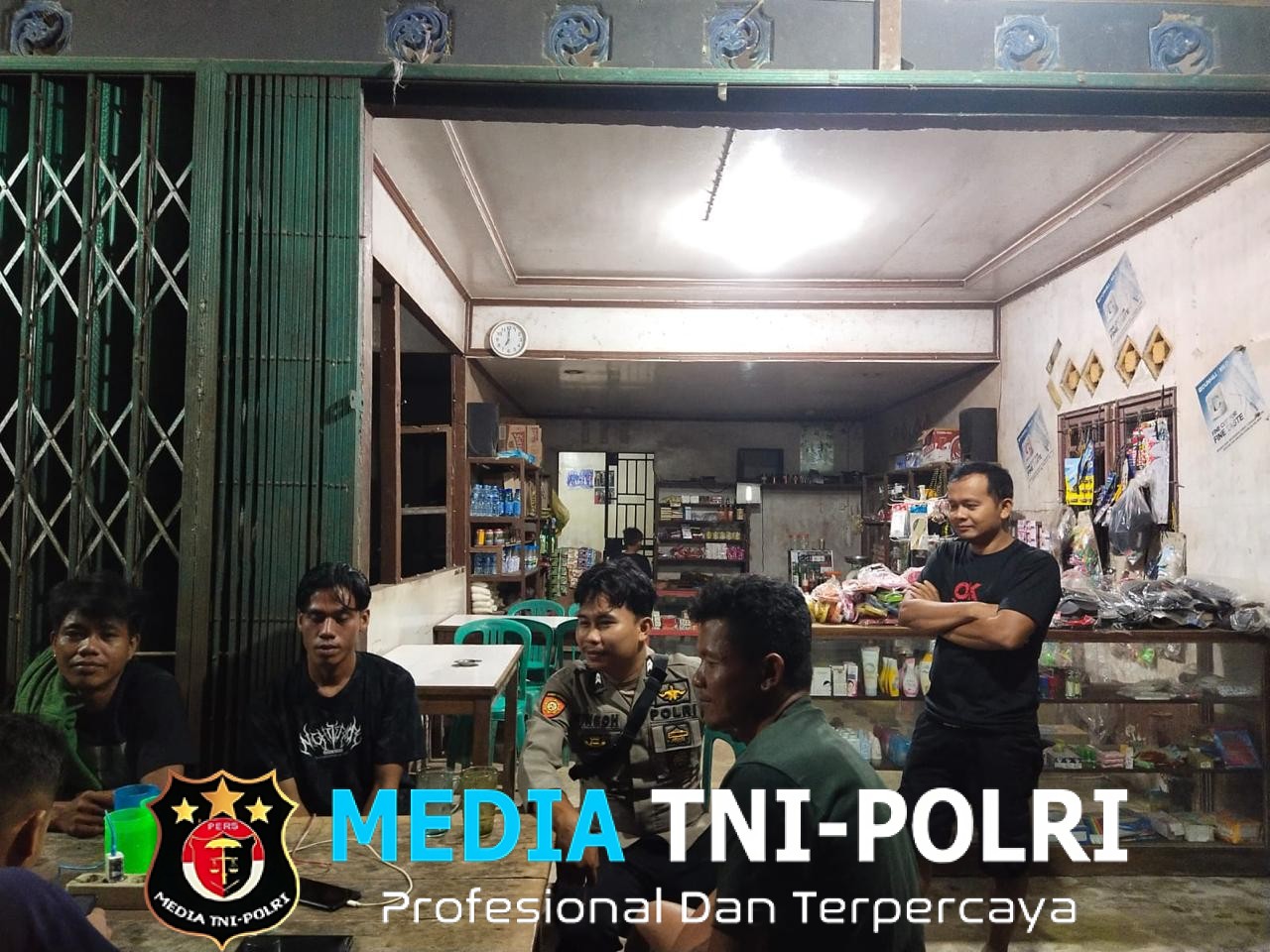 Laksanakan Patroli Malam Untuk Pastikan Wilayah Aman dan Kondusif Dari Gangguan Kriminal