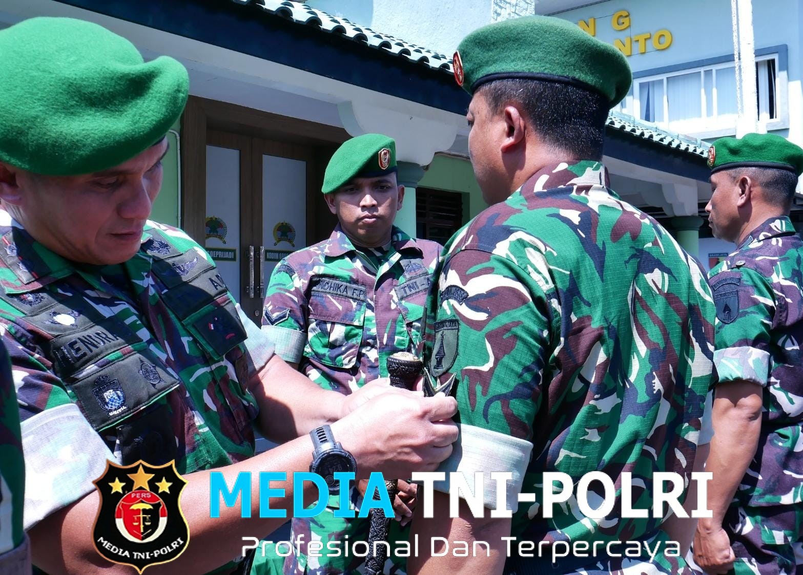 Dandim 0808/Blitar Lantik 68 Prajurit Naik Pangkat, Tegaskan Pentingnya Dedikasi dan Doa