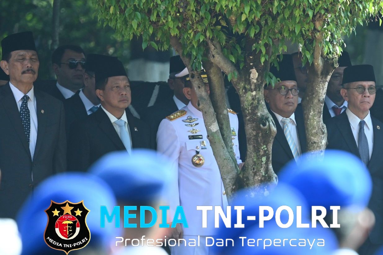 Perdana Dipimpin Presiden Prabowo, Mendagri Hadiri Upacara Peringatan Hari Kesaktian Pancasila di Lubang Buaya