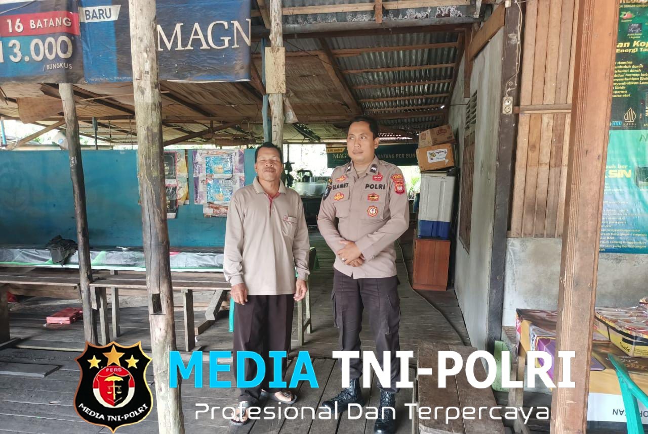Patroli Sambang Polsek Menjalin Ajak Warga Jaga Kamtibmas Yang Kondusif