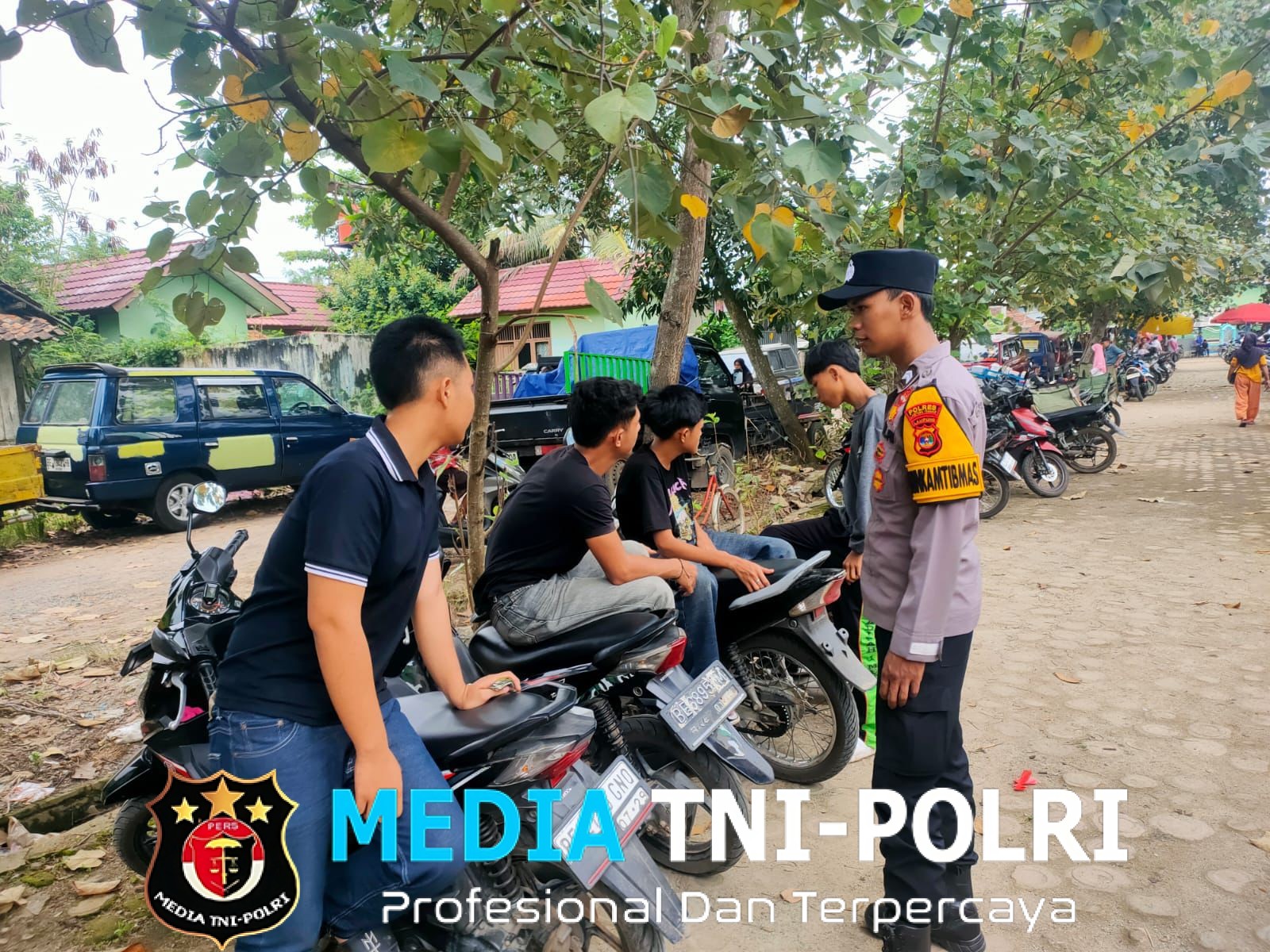 Dekatkan Diri dengan Masyarakat, Polisi Sambangi Pasar Tradisional di Trimurjo