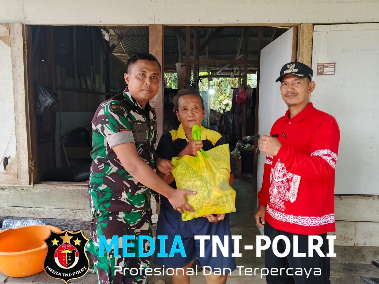 Sambut HUT TNI, Kodim 1015/Sampit Gelar Baksos Di Wilayah