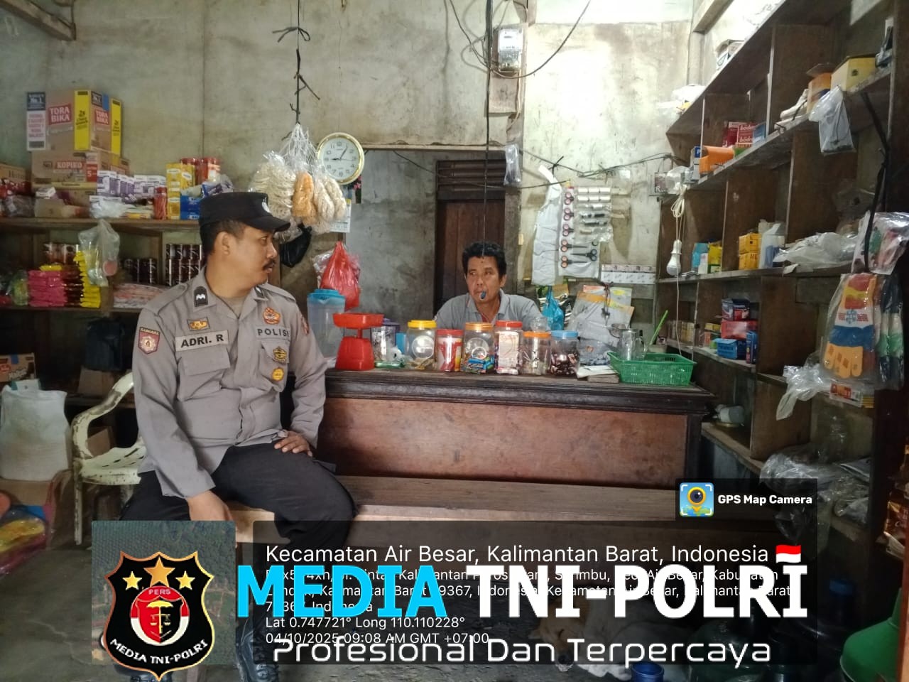 Ngopi Bareng Warga, Polisi Air Besar Pilih Cara Humanis Jaga Kamtibmas
