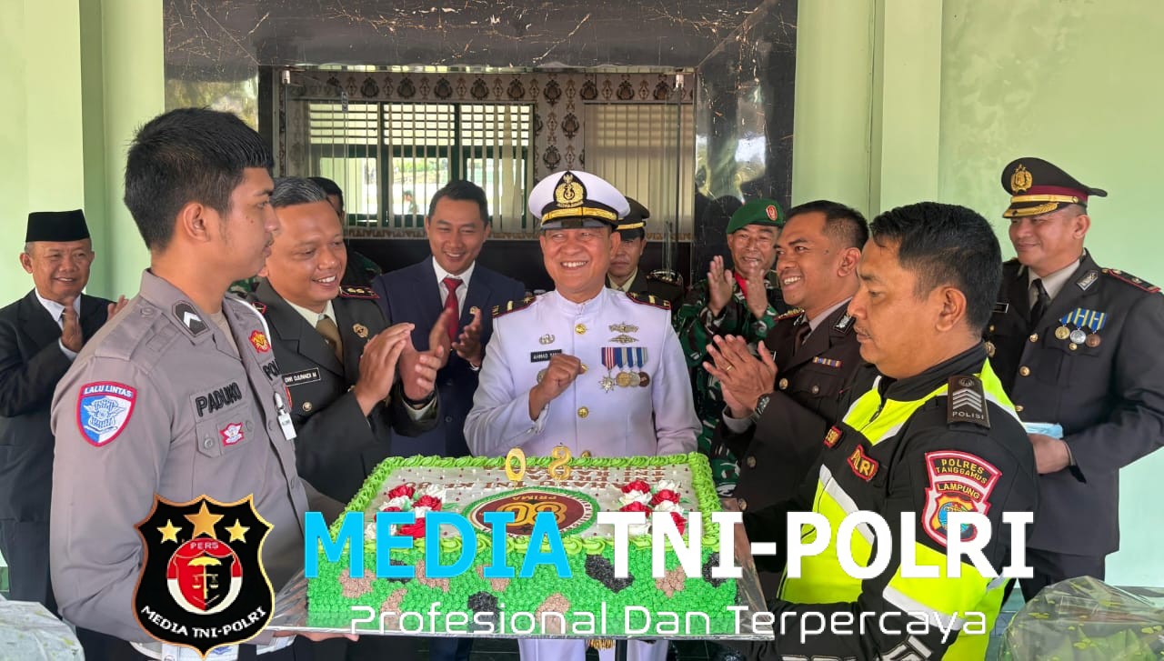 Polres Tanggamus dan Forkopimda Beri Kejutan HUT TNI ke-80 di Kodim 0424