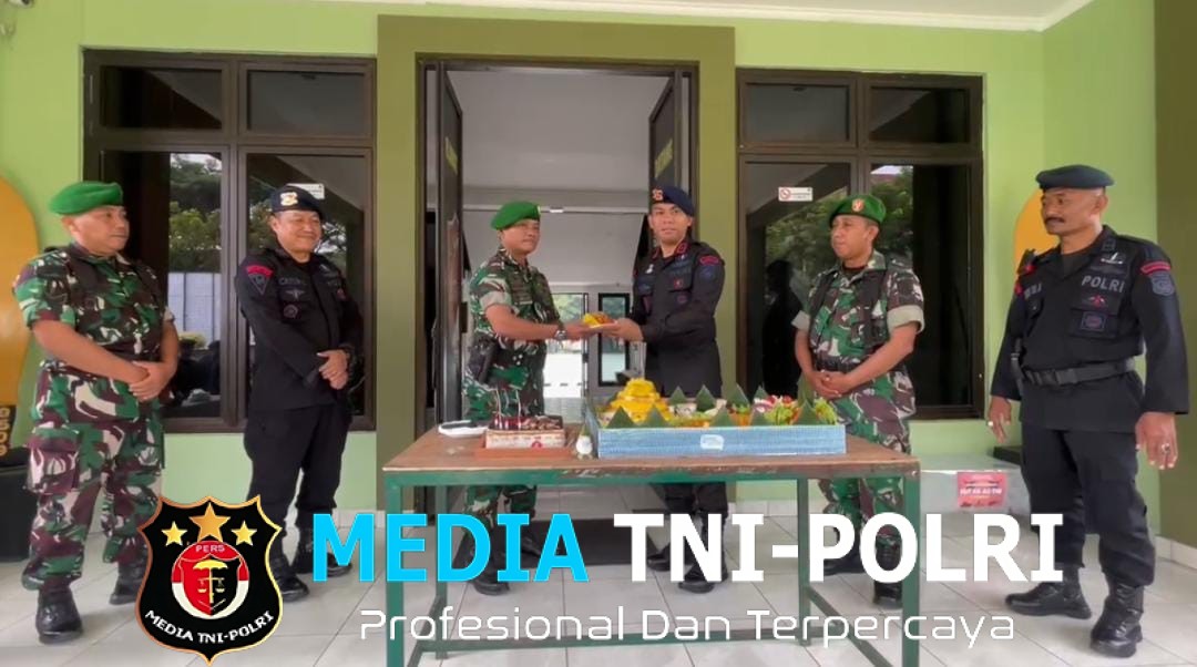 Kompol Anisa Nimerorkena Imapuly Pimpin Ucapan HUT TNI Ke-80 oleh Brimob Batalyon D Pelopor