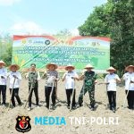 Polres Tulang Bawang Barat Dukung Program Swasembada Pangan Nasional melalui Penanaman Jagung Serentak Kuartal IV