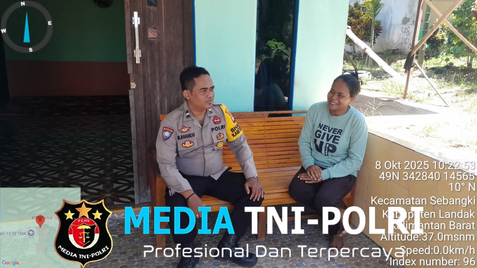 Polisi yang Dekat dengan Warga Kisah Aipda Mamok Raharjo Menyapa Masyarakat Sebangki