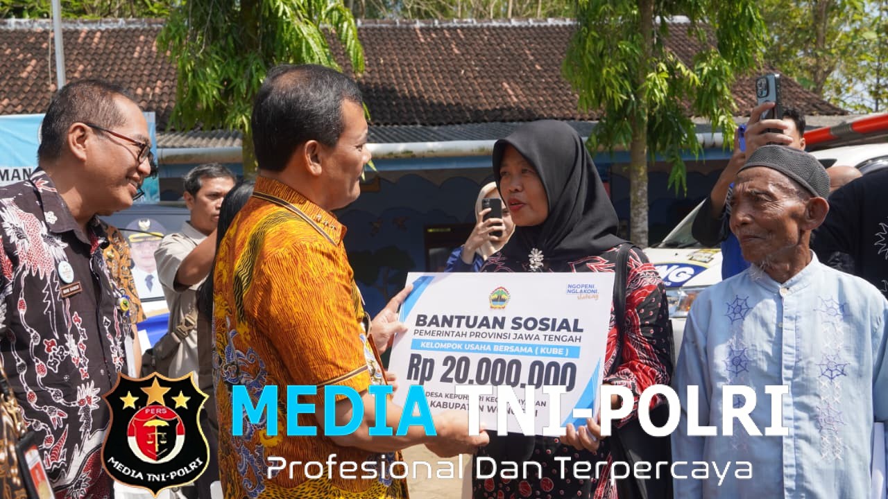 Gubernur Jateng Ahmad Lutfi Lakukan Kunjungan Kerja Ke Wonogiri, Jajaran Polres Terapkan Keamanan Ketat dan Humanis Pastikan Kegiatan Berjalan Aman dan Lancar