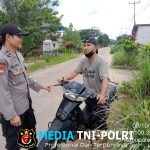 Bripka Ria Latif Sambangi Warga Berikan Himbauan Kamtibmas