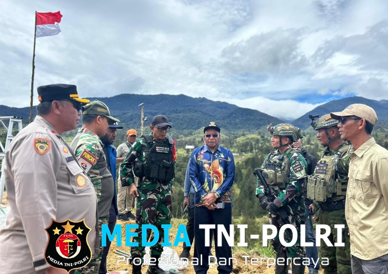 Bupati Puncak Kunjungi Prajurit Satgas Yonif 700/Wyc di Titik Kuat Bendungan, Sinergi Semakin Kuat untuk Membangun Tanah Papua