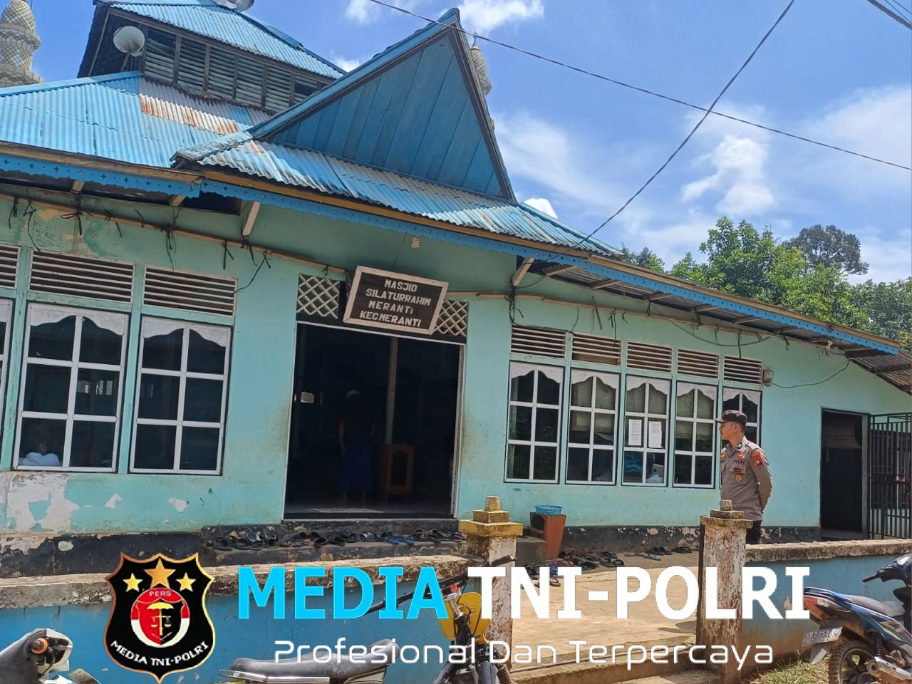 Polsek Meranti Lakukan Pengamanan Sholat Jumat Di Masjid Silaturahim