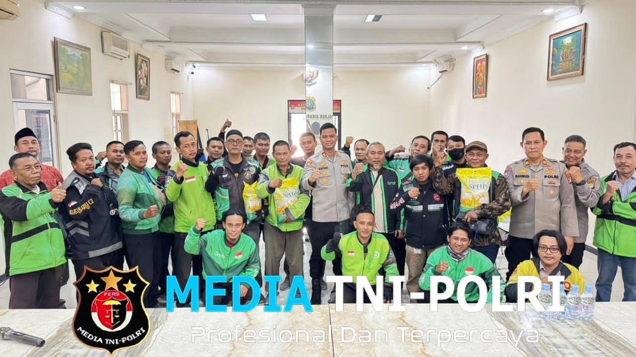 Kapolsek Cikarang Barat Jalin Silaturahmi Kamtibmas dengan Ojek Online Cikarang Barat dan Cibitung