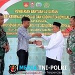 Satgas TMMD Boyolali Serahkan Bantuan Al-Qur’an untuk Masjid Jami Darul Falah