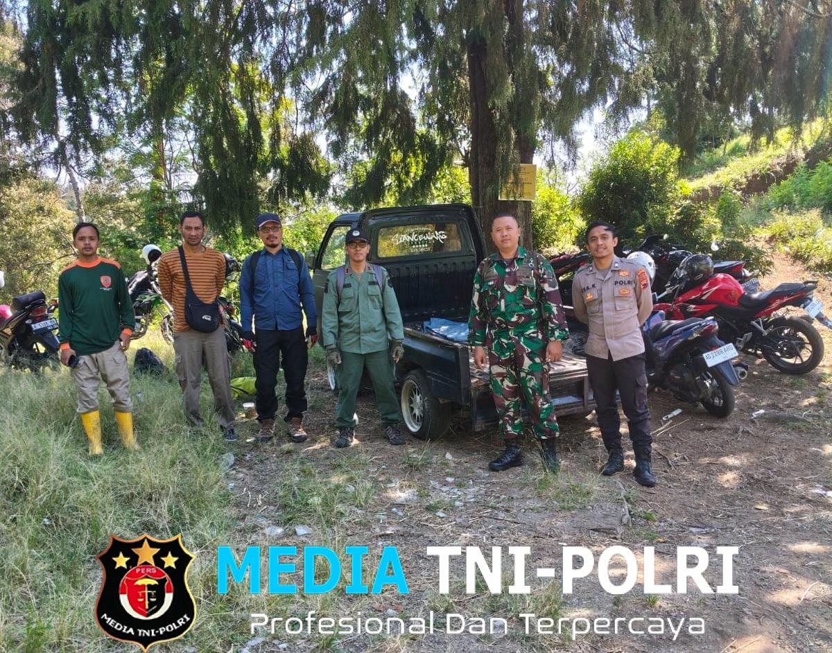 Patroli Gabungan di Lereng Merapi, TNI-Polri dan Petugas TNGM Cegah Karhutla di Musim Kemarau