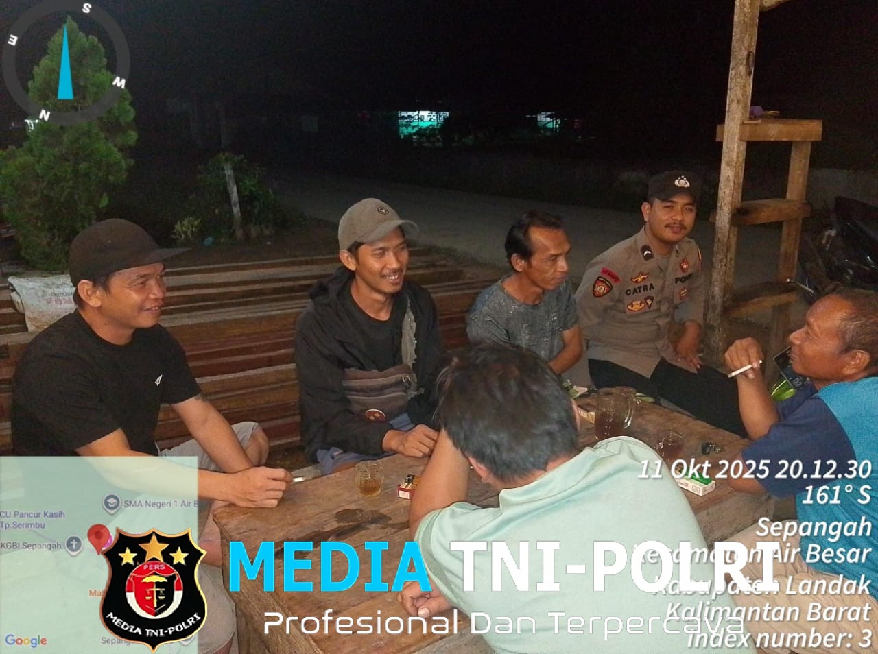 Patroli Malam Polsek Air Besar Wujud Kepedulian Polisi Jaga Kamtibmas dan Kedekatan dengan Warga