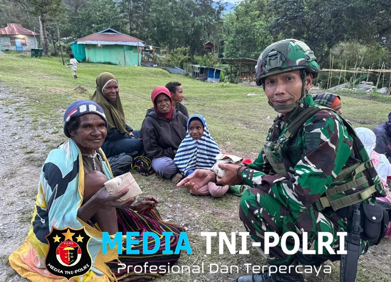 Satgas Yonif 521/DY Gerakkan Roda Ekonomi Kecil di Pedalaman Papua