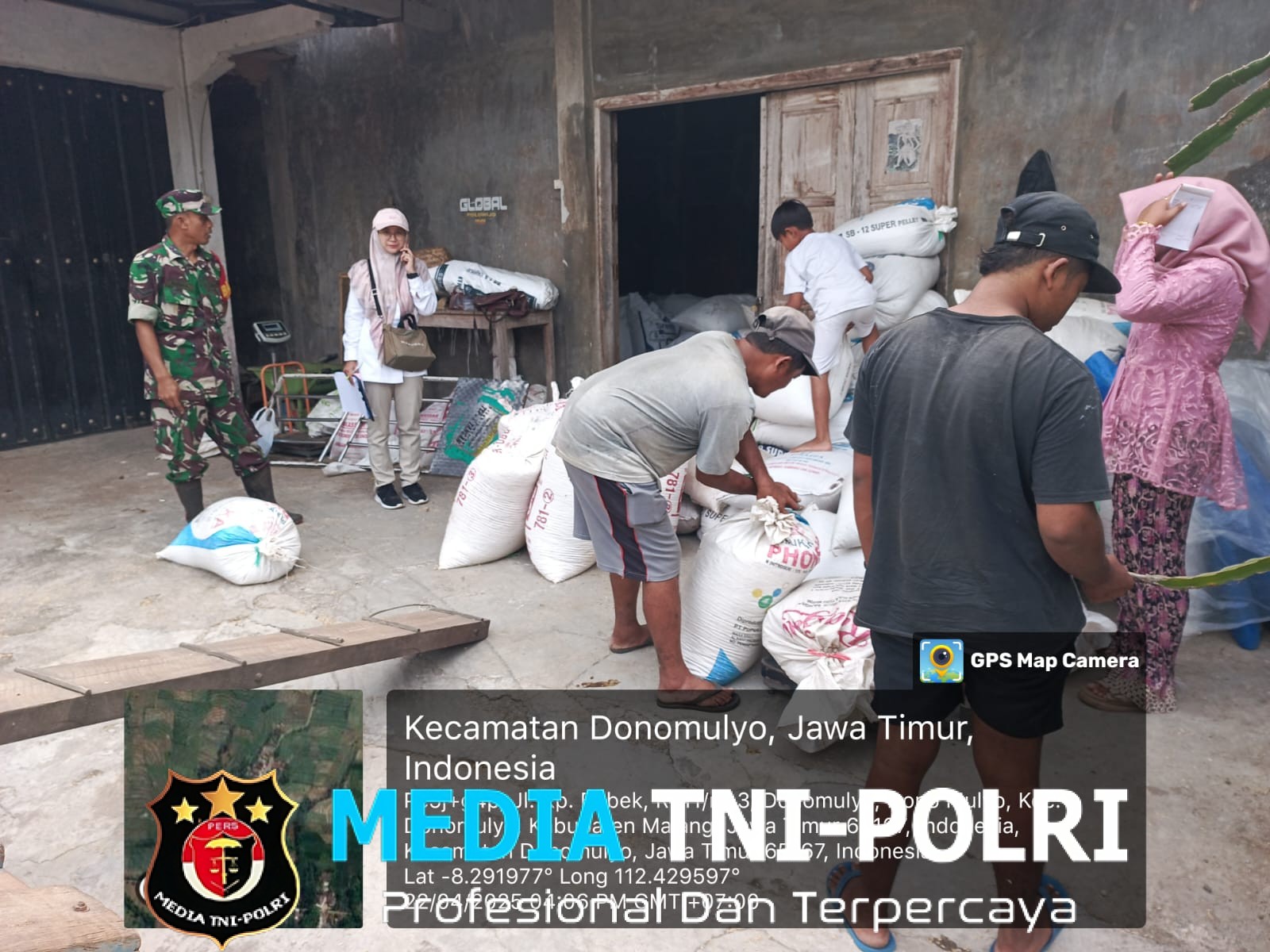 Dukung Ketahanan Pangan Nasional, Koramil 0818/11 Donomulyo Laksanakan Sergap ke Bulog Kabupaten Malang