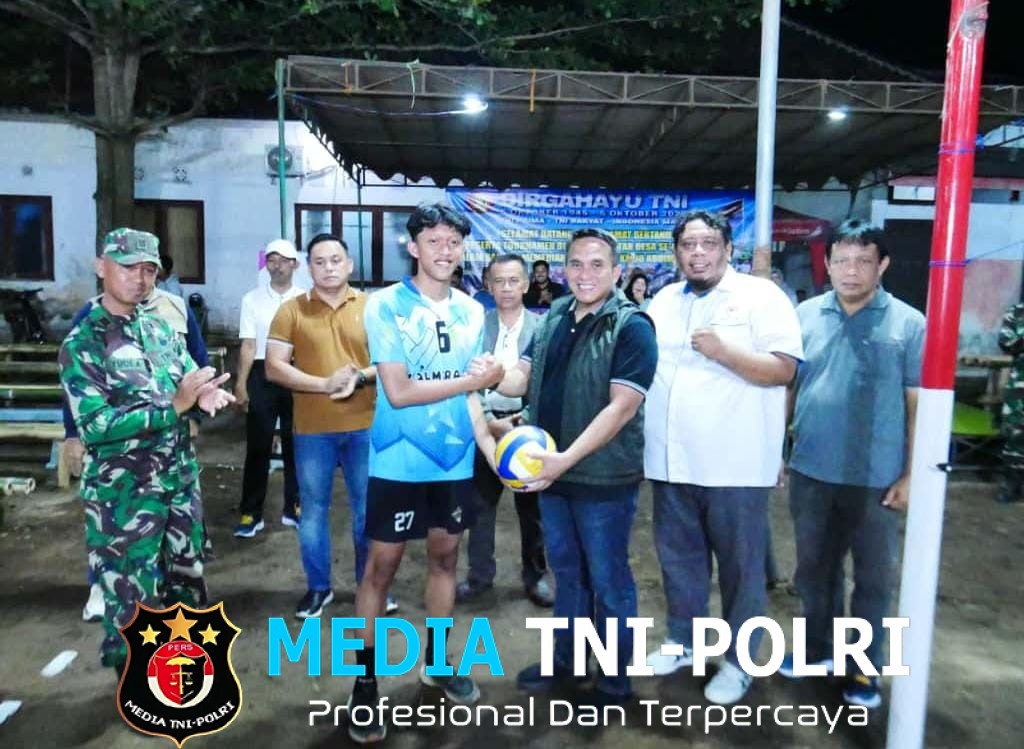 Turnamen Bola Voli Antar Desa Se Blitar Raya MUSPIKA CUP 2025 Resmi Dibuka, Meriahkan HUT TNI Ke 80 Di Aloon-Aloon Lodoyo