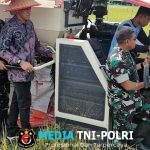 Kepala Staf Kodam Iskandar Muda Panen Raya Padi di Desa Mesjid Kecamatan Syamtalira Aron Kabupaten Aceh Utara