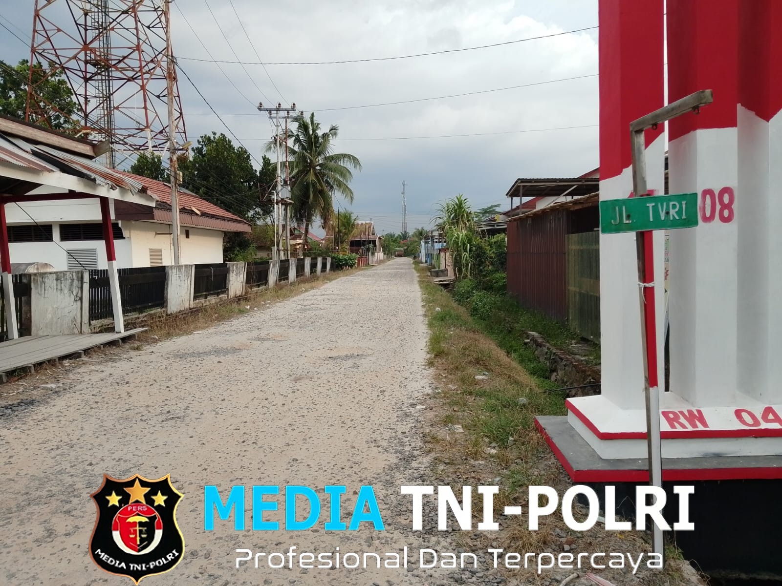 Warga Jalan TVRI Sampit Berharap Kepada Pemerintah Minta Segera di Aspal Jalan TV RI dan Minta Perbaikan Drainase