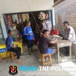 Patroli Siang, Polsek Air Besar Sambangi Warga Serimbu dan Sepangah