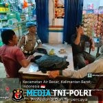 Dialog Hangat di Warung Kopi Cara Polsek Air Besar Dekatkan Polisi dengan Masyarakat