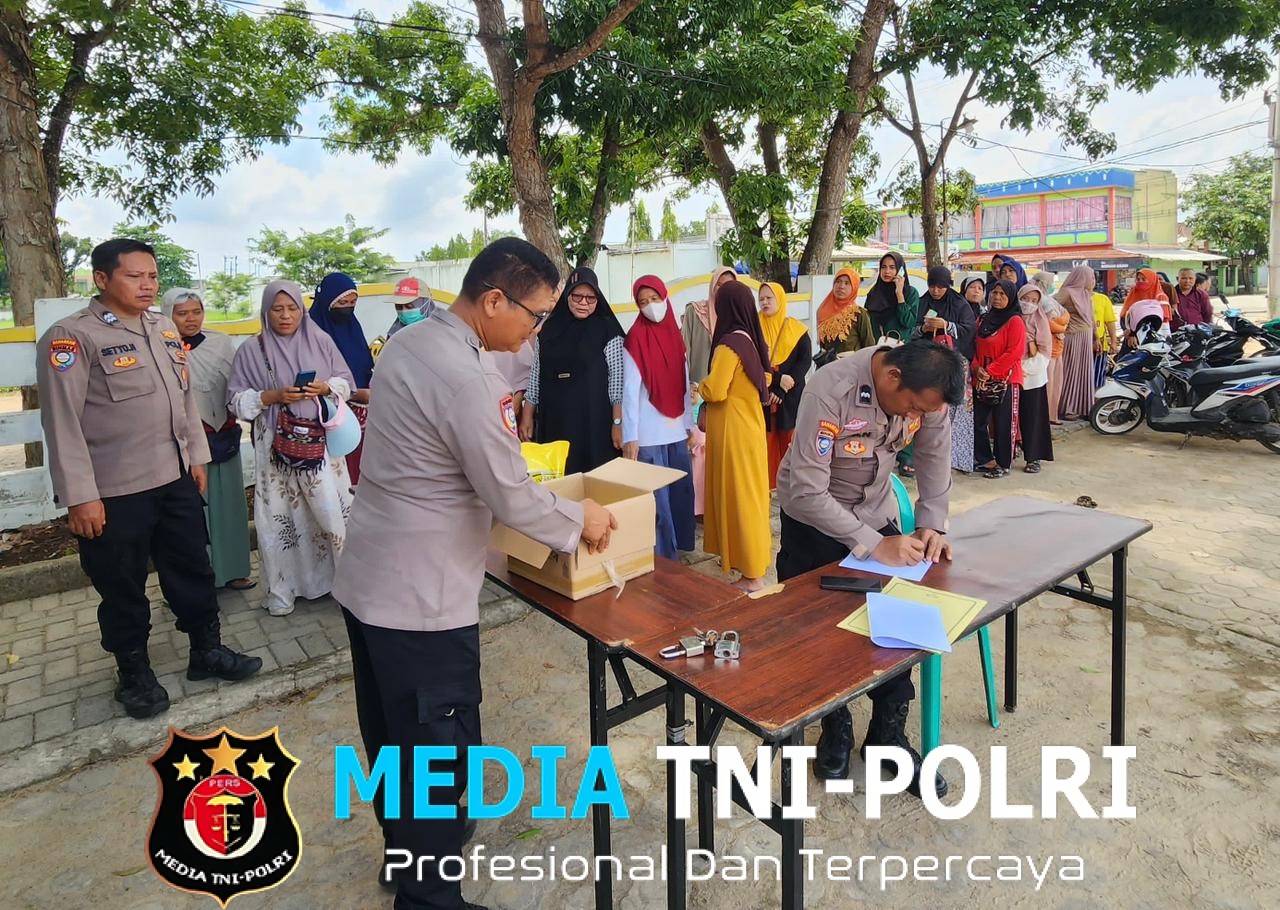 Gerakan Pangan Murah Polres Lampung Tengah Hadir di Pasar BTN Way Pengubuan