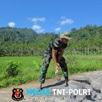 Satgas TMMD ke-126 Kodim 0818 Bangun Irigasi di Lebakharjo dengan Alat Sederhana, Wujud Semangat Tanpa Batas Prajurit TNI