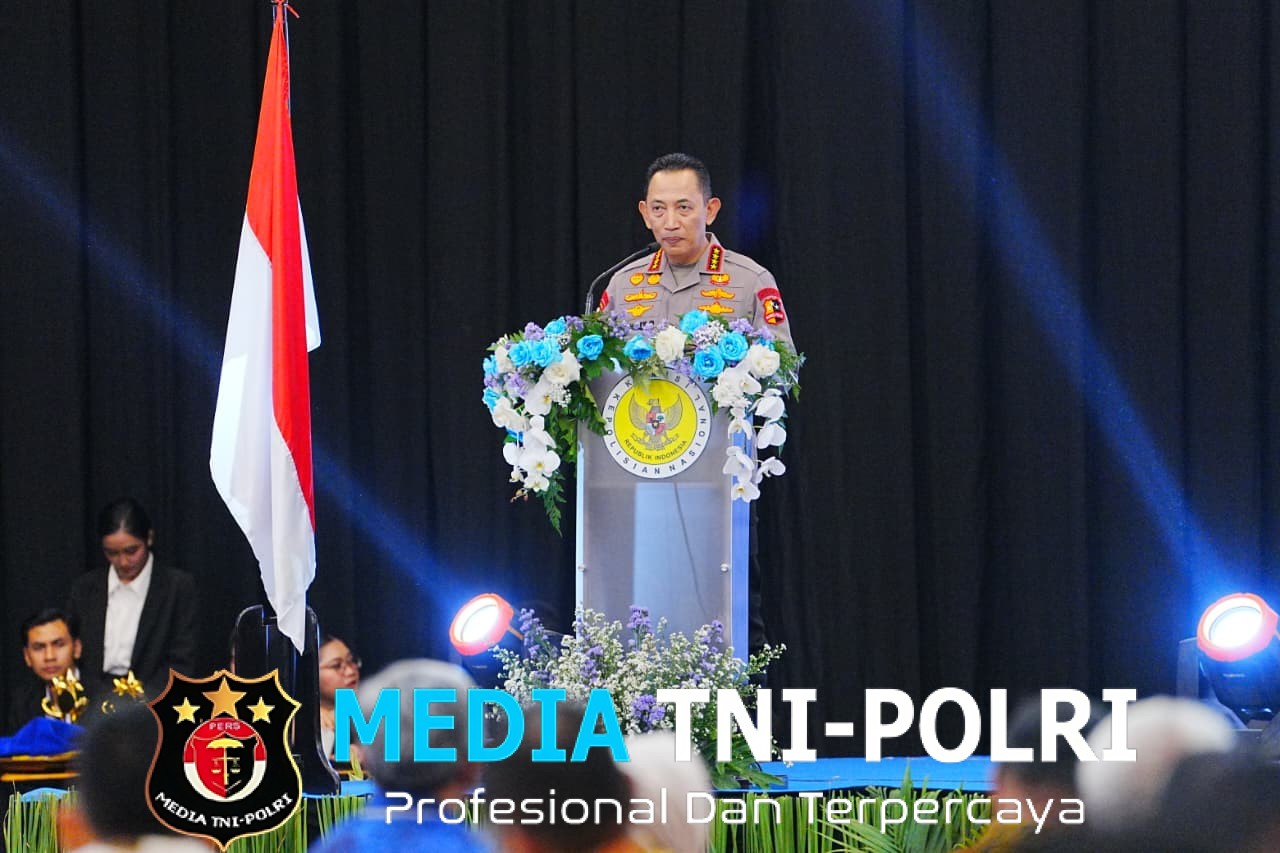 Kapolri Hadiri Kompolnas Award Polri Tak Antikritik, Komitmen Terus Perbaiki Diri!