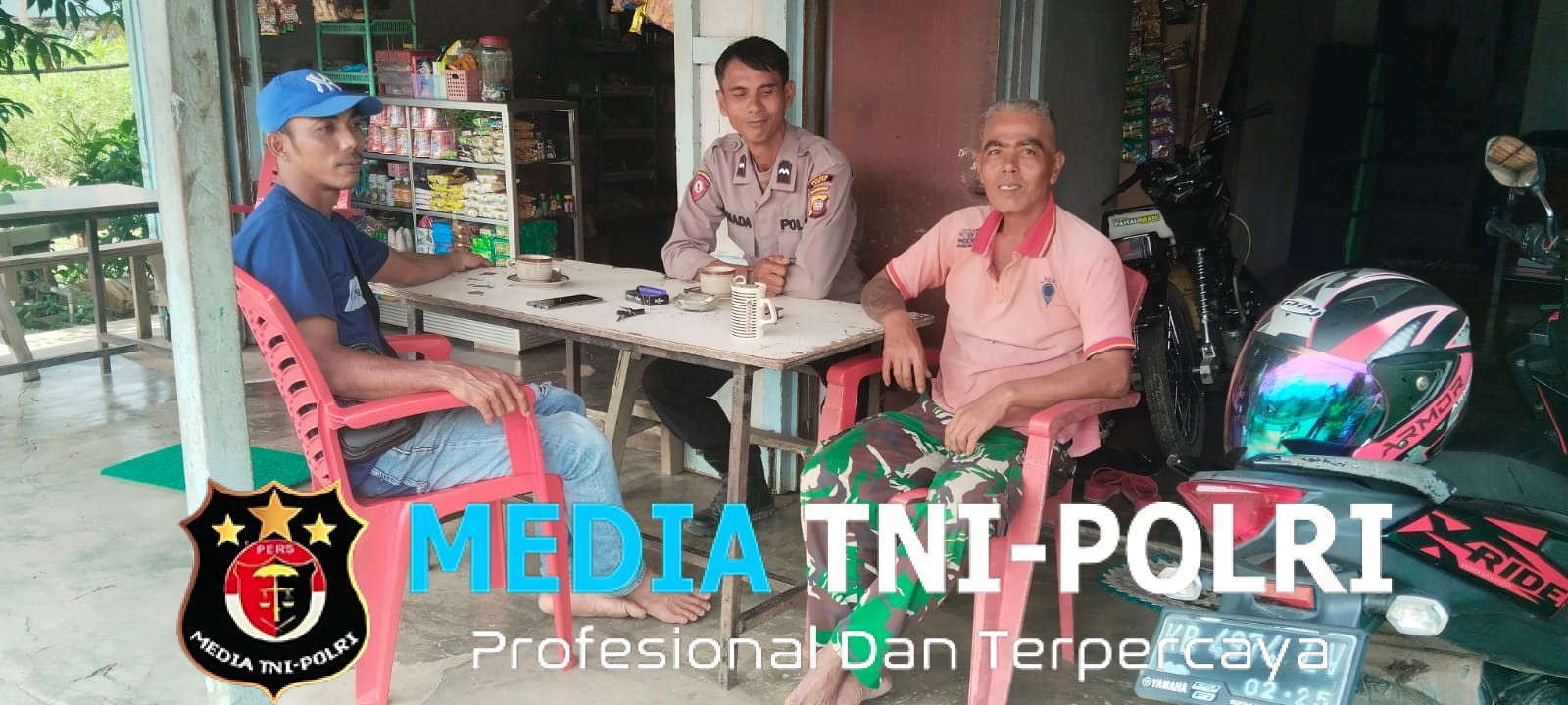 Jaga Stabilitas Kamtibmas, Polsek Sengah Temila Laksanakan Patroli Humanis