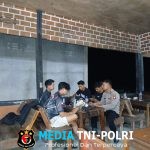 Di Tengah Cuaca Mendung, Polisi Laksanakan Patroli Malam Demi Keamanan Masyarakat