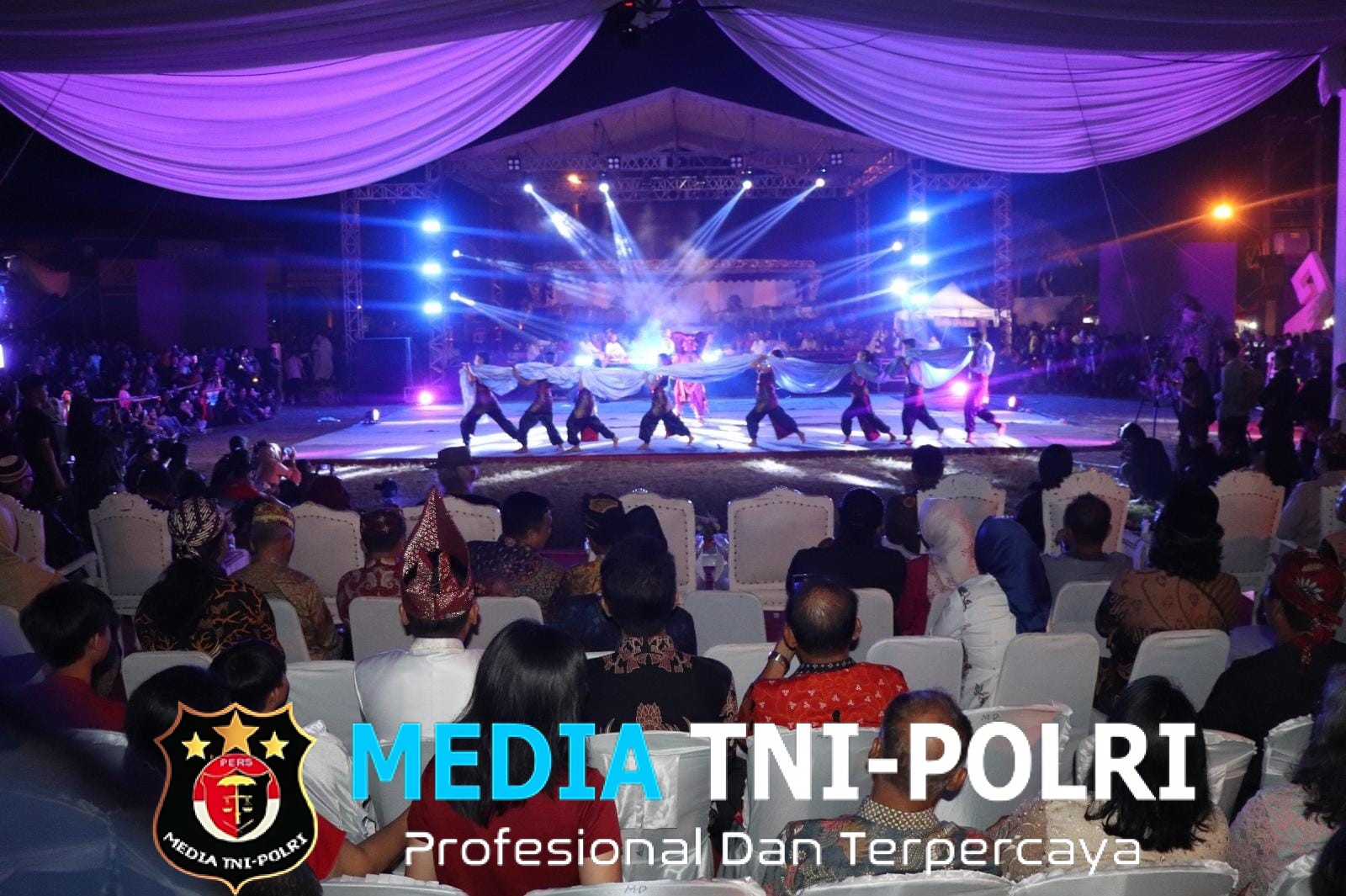 Ribuan Warga Padati Malam Puncak Pringsewu Cultural Festival di Polres Pringsewu