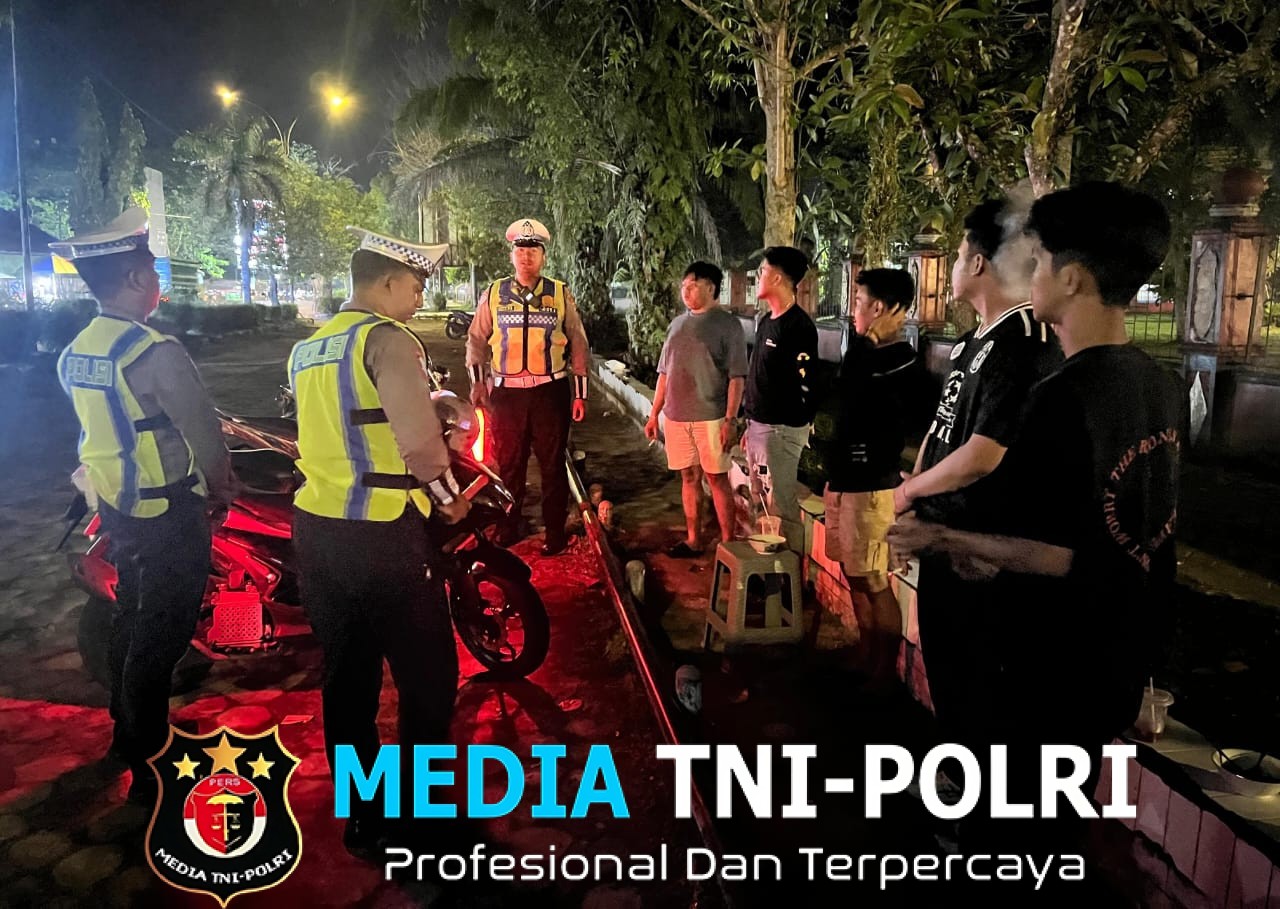 Sat Lantas Polres Kotim Laksanakan Blue Light Patrol