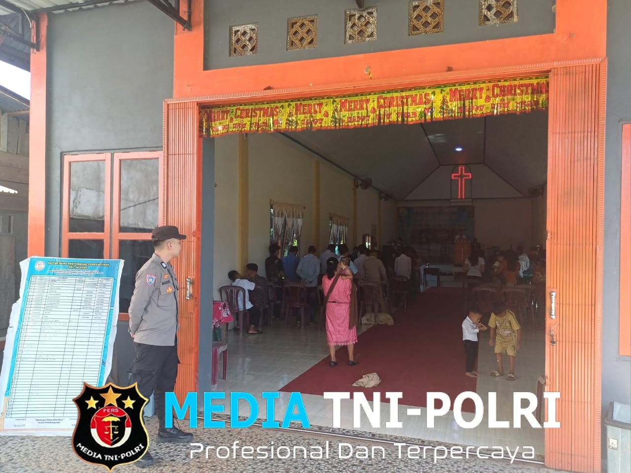Unit Samapta Polsek Meranti Amankan Ibadah Hari Minggu, Ciptakan Rasa Aman dan Nyaman Bagi Jemaat Yang Melaksanakan Ibadah