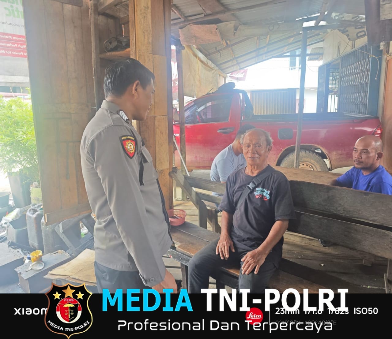 Patroli Dialogis, Polsek Sengah Temila Dekatkan Diri dengan Masyarakat