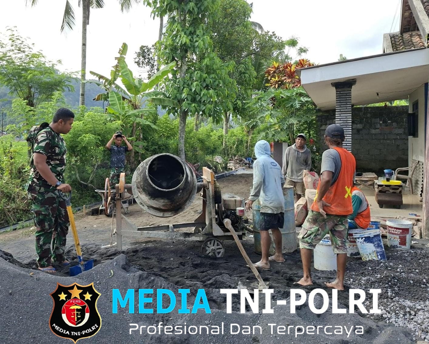 Solidaritas TMMD Malang Mesin Molen Jadi Saksi Bangun Irigasi Krajan 1A