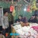 Patroli Malam Polsek Menjalin Sambangi Pedagang, Sampaikan Pesan Kamtibmas