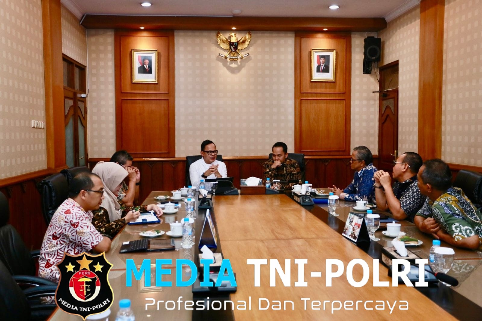 Rapat Internal Bersama Wali Kota Surakarta, Wamendagri Bima Arya Ingin APBD Lebih Sehat