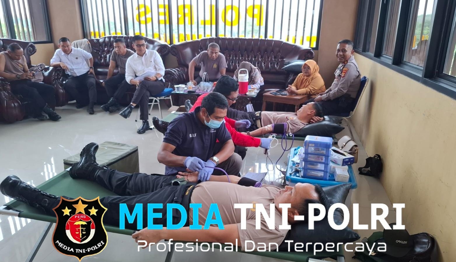 Polres Tulang Bawang Barat Gelar Donor Darah Serentak dalam Rangka HUT Humas Polri ke-74