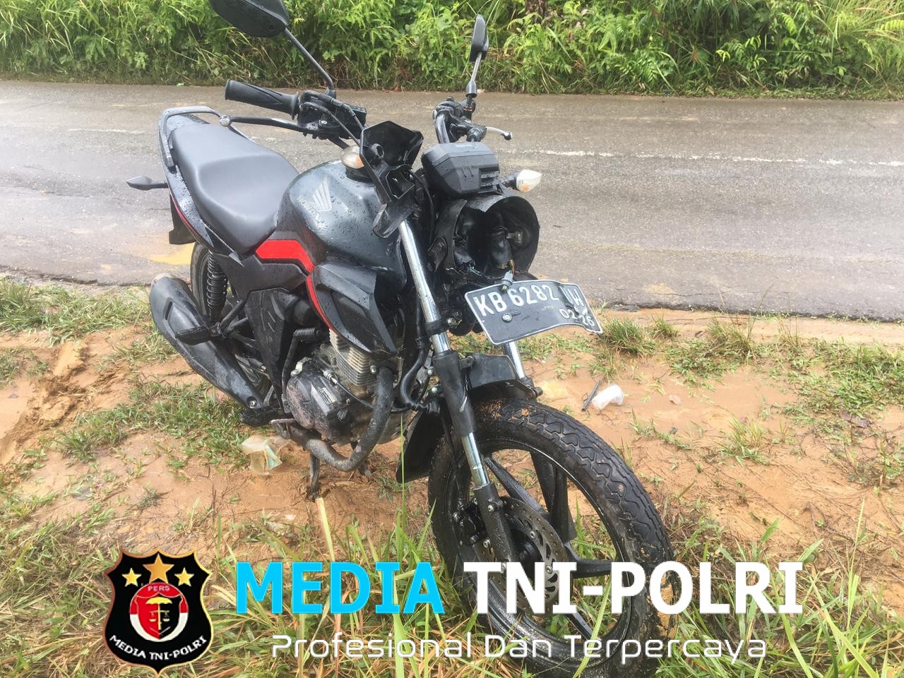 Kecelakaan Lalu Lintas Jalan Raya Di Desa Ansang Kecamatan Menyuke