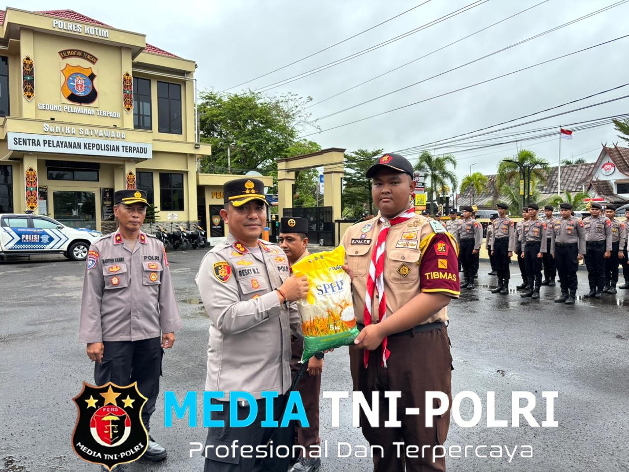 Kapolres Kotim Pimpin Upacara Pelepasan Pramuka Saka Bhayangkara, Tanamkan Jiwa Nasionalisme dan Pancasila