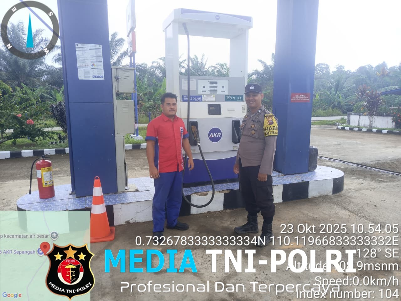 Patroli Siang Temui Warga, Polisi Tebar Rasa Aman di Lingkungan Pemukiman