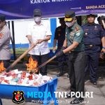 Pangdam IM Hadiri Konferensi Pers dan Pemusnahan Barang Bukti Hasil Penindakan Bea Cukai Aceh